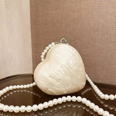 Amor Pearl Clutch