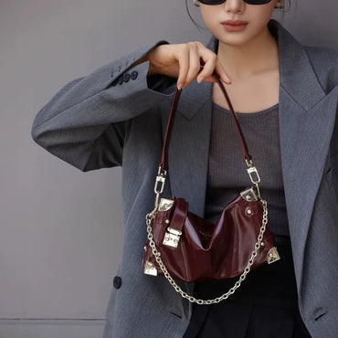 The City Curve Shoulder Bag