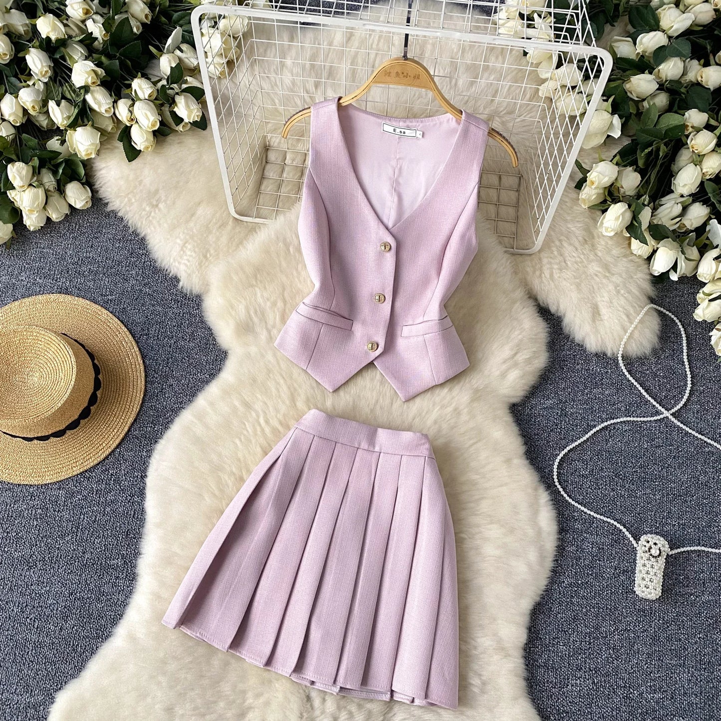 Single Breasted Basic Camisole+Zipper Design Pleated Skirt Set