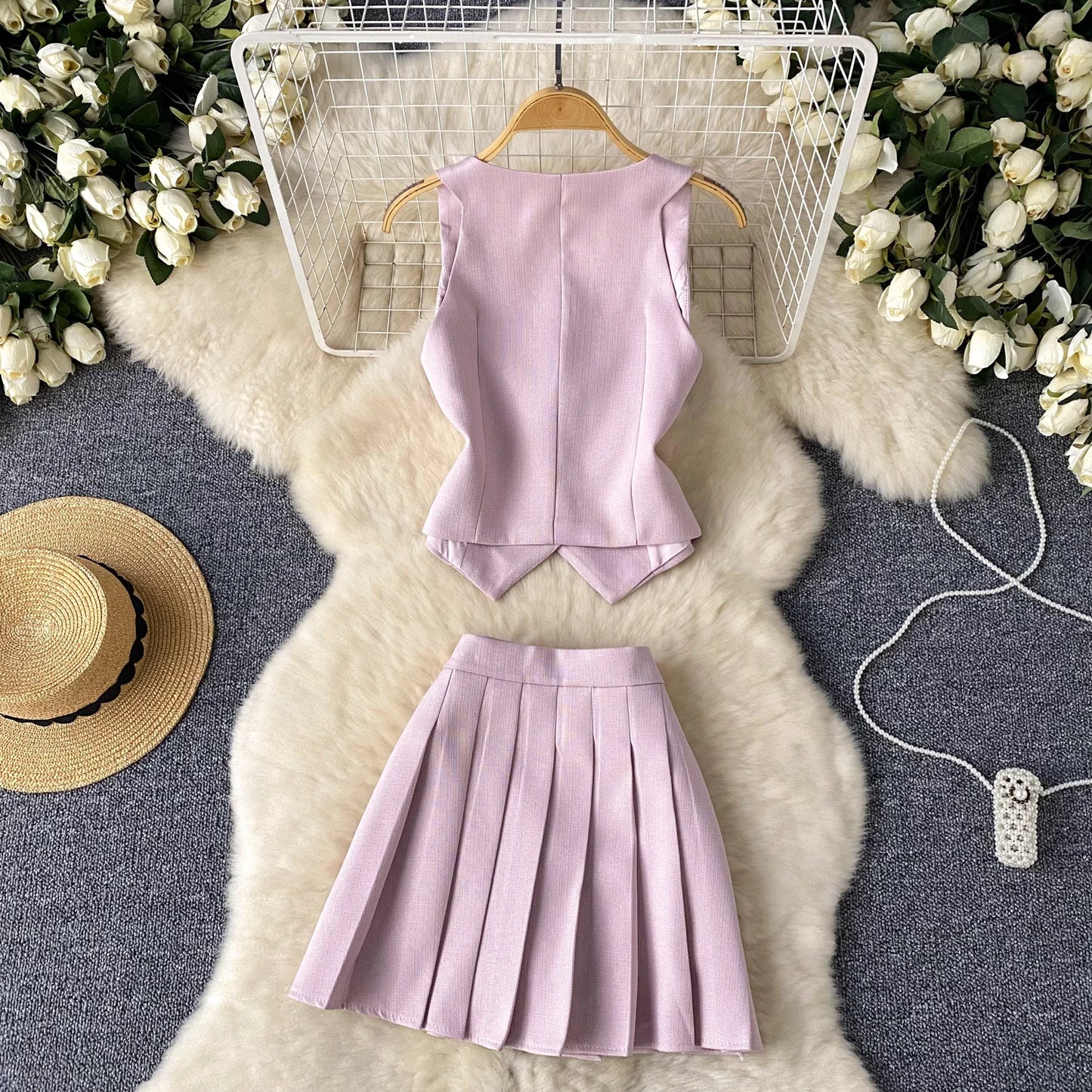 Single Breasted Basic Camisole+Zipper Design Pleated Skirt Set