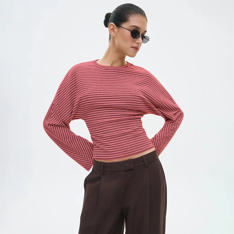 Weekend Lines Fitted Tee