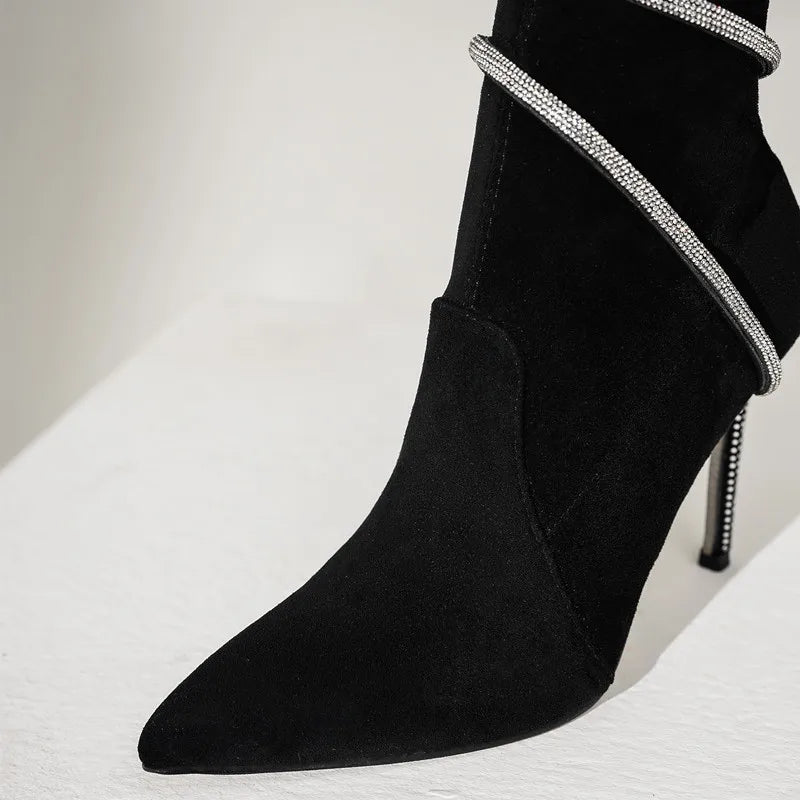 Serpentina Velvet Heel Boots