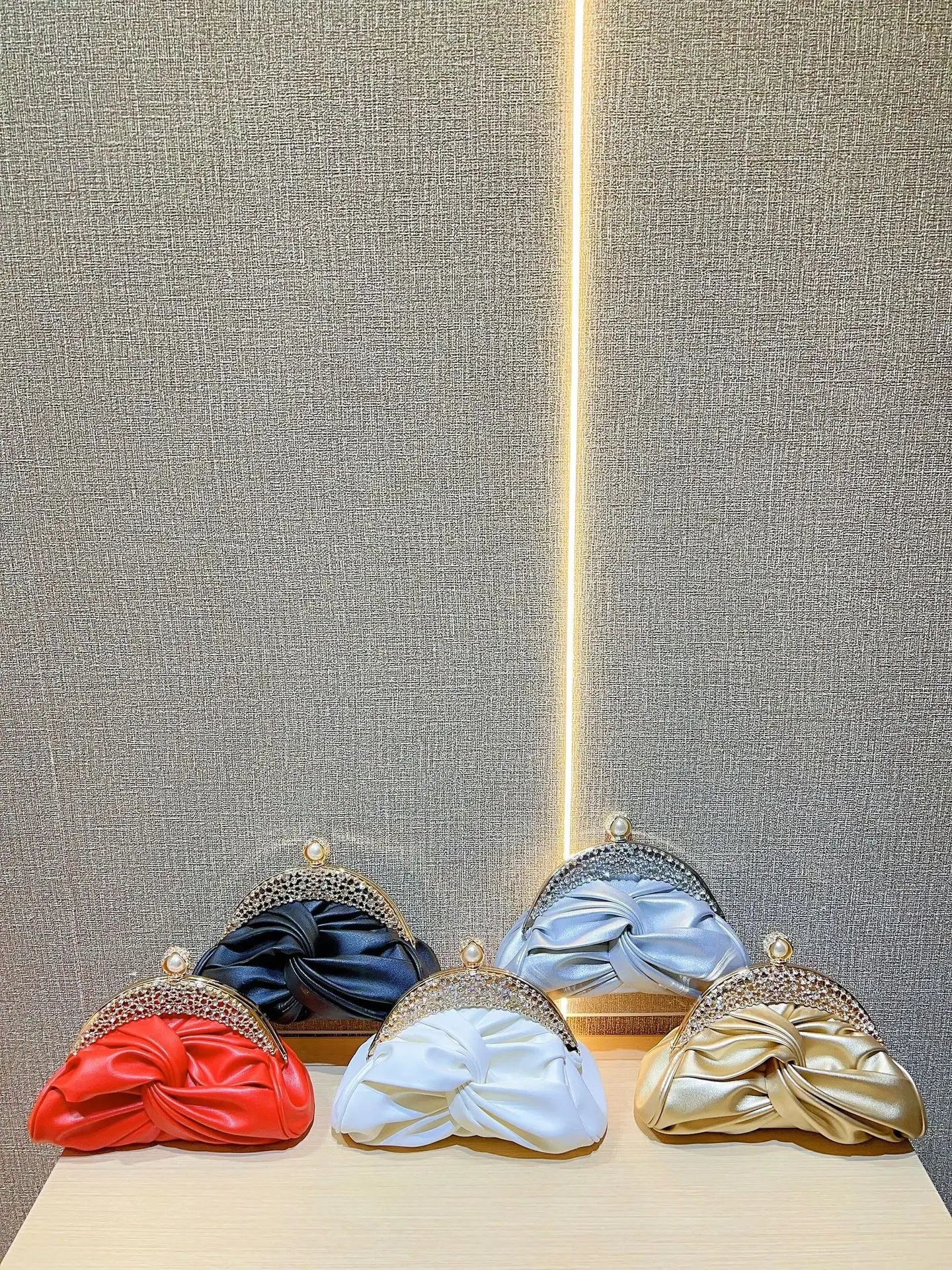 Luxurious Chic Clutch Purse