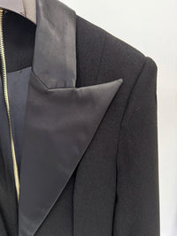 La Directrice Noir Gown