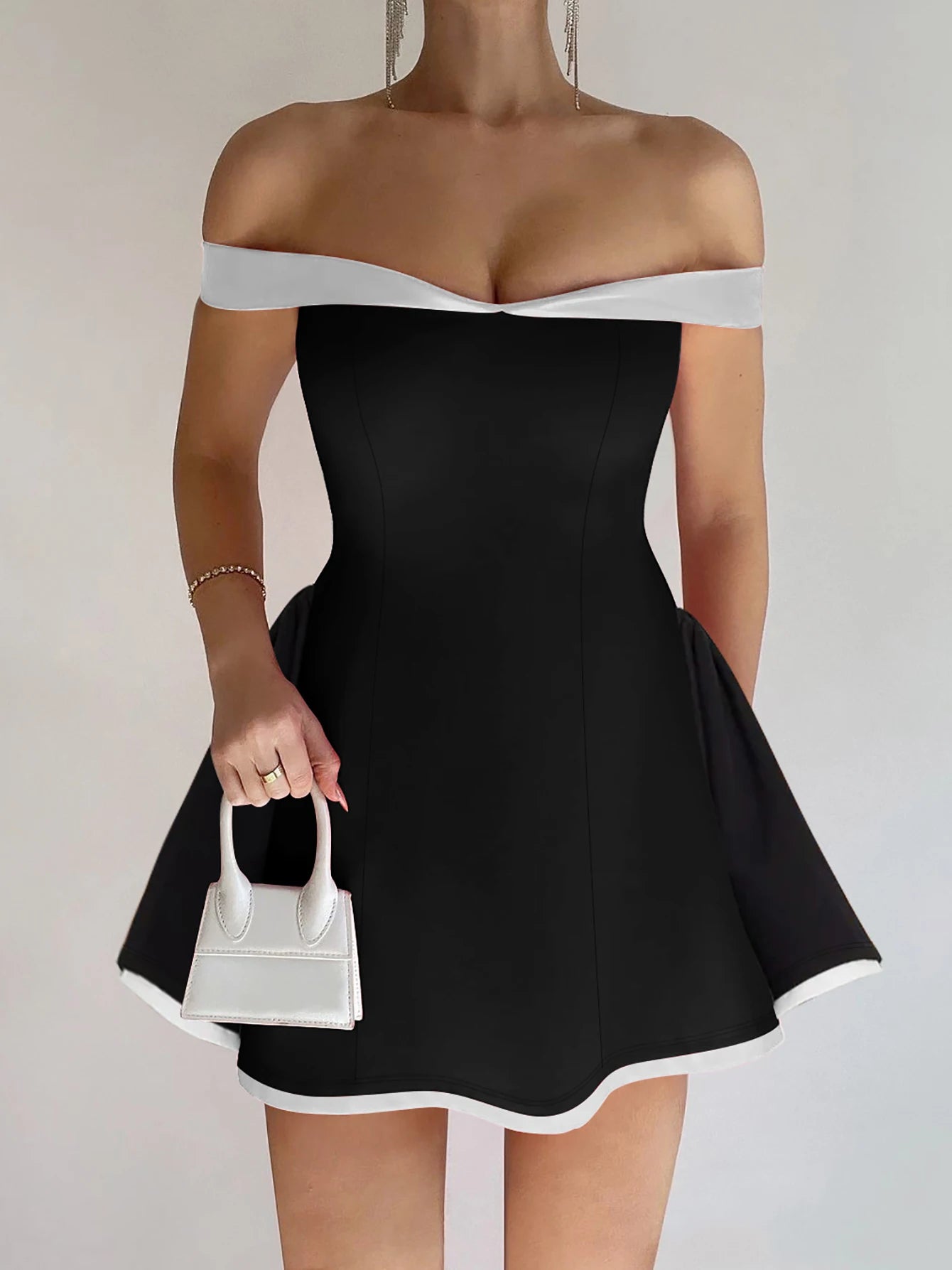 Off Shoulder Sleeveless Bodycon Mini Dress