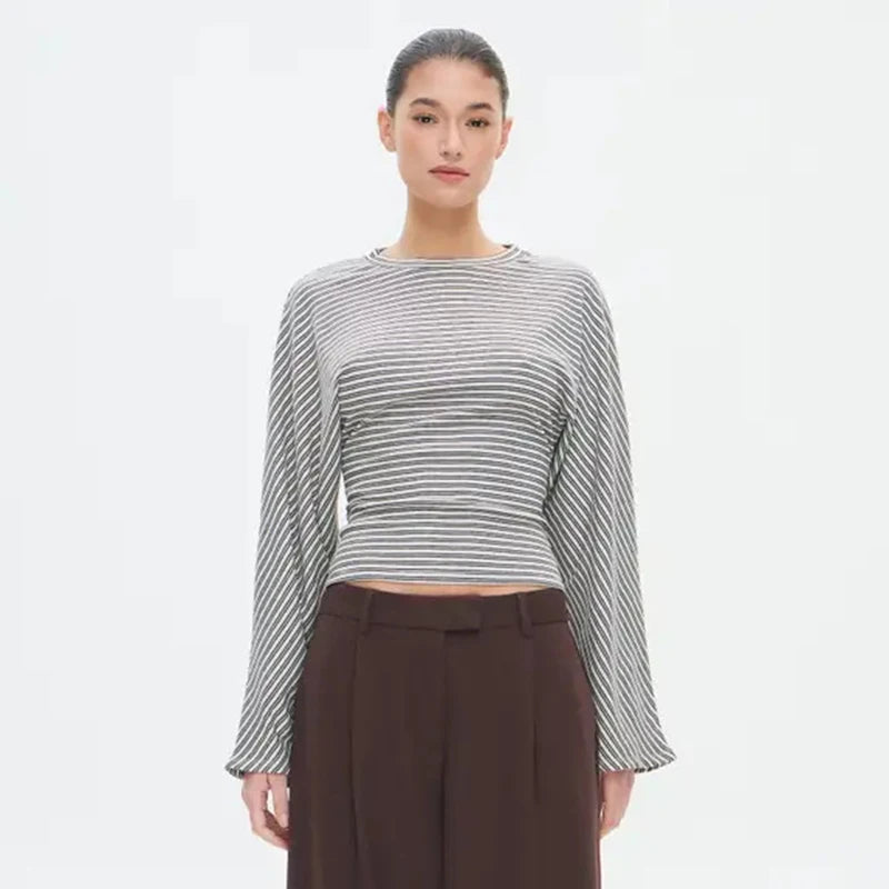 Weekend Lines Fitted Tee