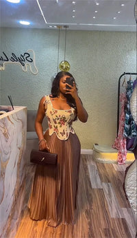 Floral Print Waist-cinching Corset +Pleated Long Skirts Set