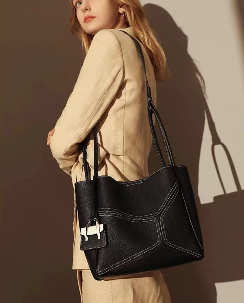 Downtown Darling Tote