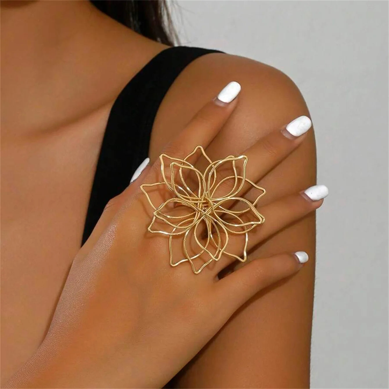 Gold Color Round Hollow Out Flower Ring