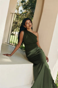 Satin Inclined Shoulder Sexy Maxi Dress