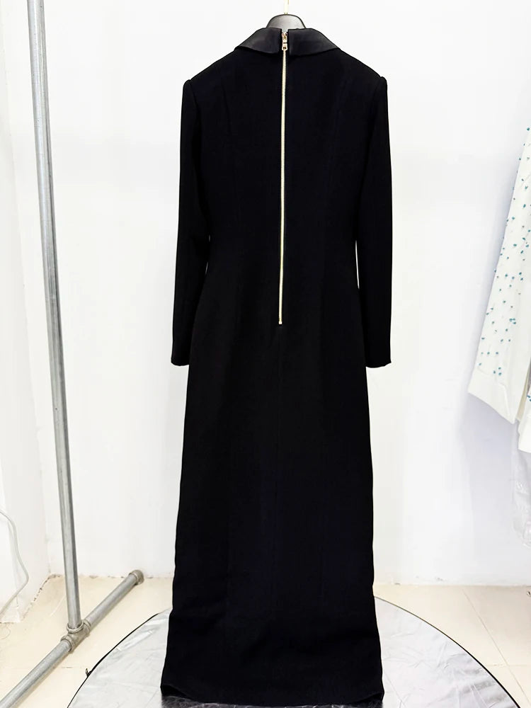 La Directrice Noir Gown