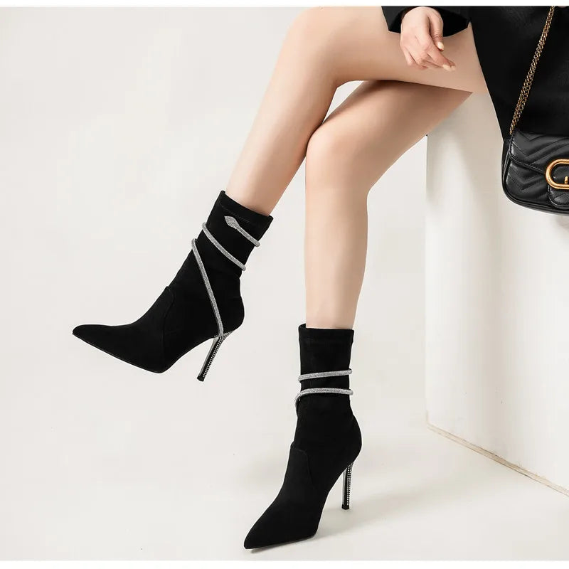 Serpentina Velvet Heel Boots