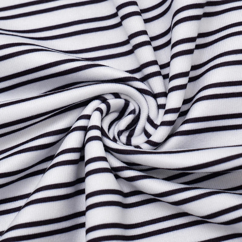 Weekend Lines Fitted Tee