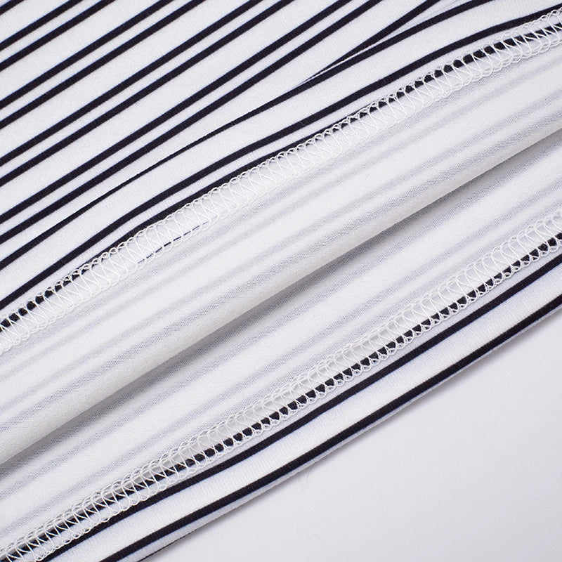 Weekend Lines Fitted Tee